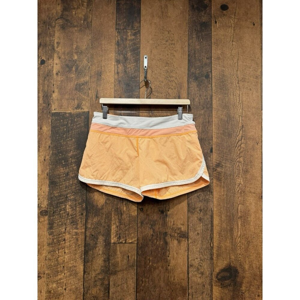 Lululemon Women’s Groovy Run Plaid Shorts Orange White Size 8 EUC
